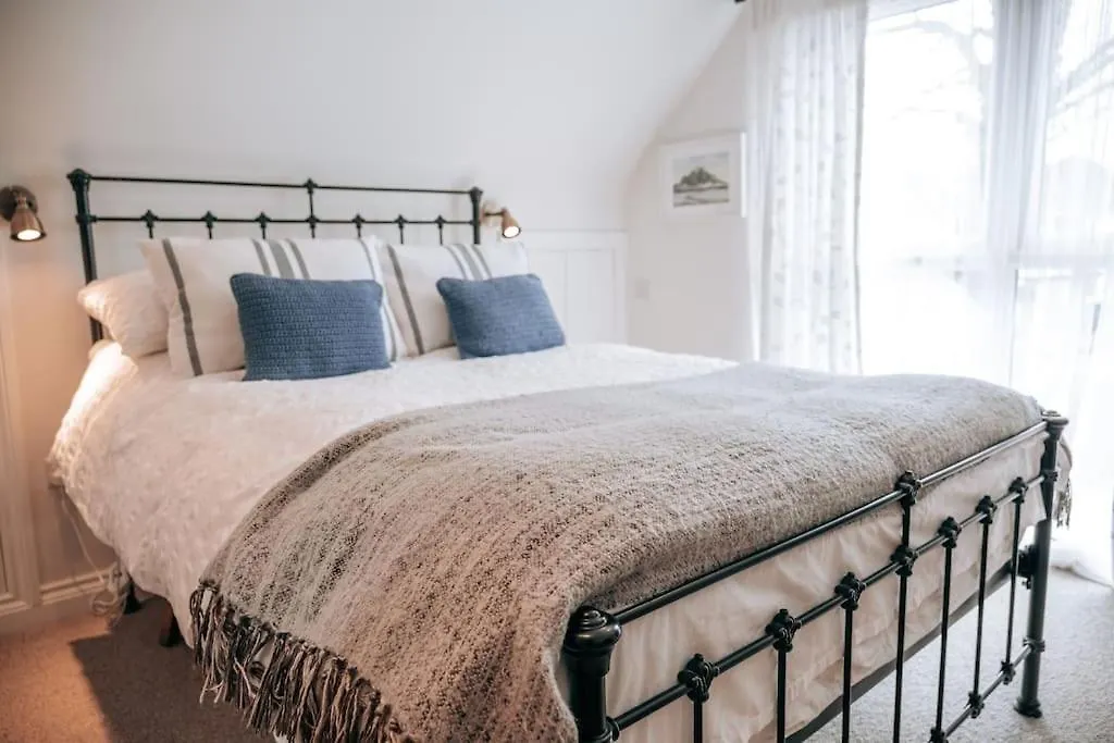 Aurora- 3 Bed Villa With Parking And Garden Bournemouth