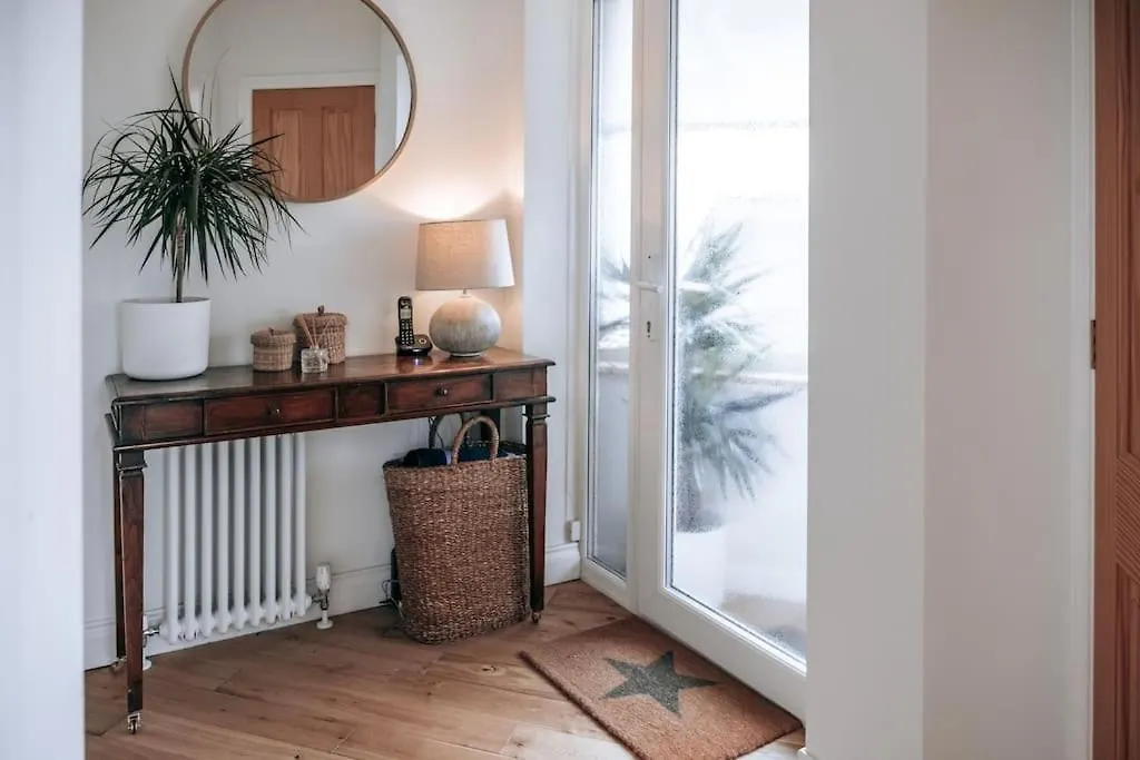 Aurora- 3 Bed Villa With Parking And Garden Bournemouth United Kingdom